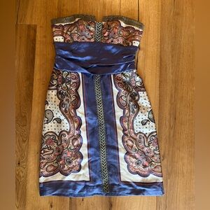 Beautiful Satin strapless Nicole Miller Collection. Worn once to a wedding